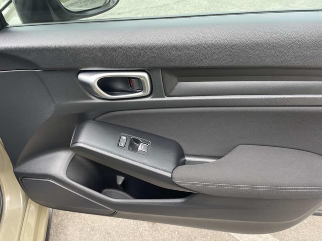 Used 2025 Honda Civic Sport image 32