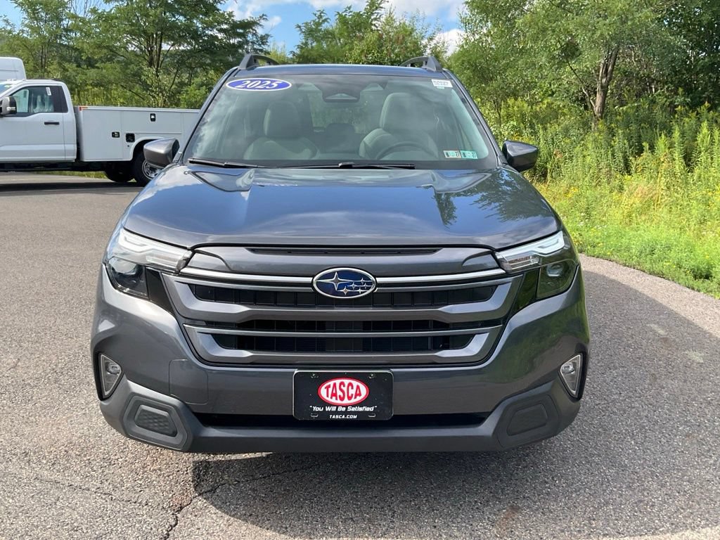 Used 2025 Subaru Forester Premium AWD/4WD image 29