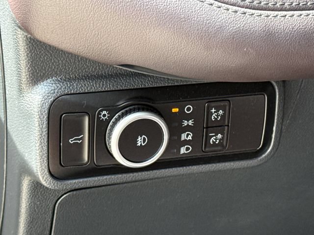 Certified 2025 Ford Explorer Platinum RWD image 25