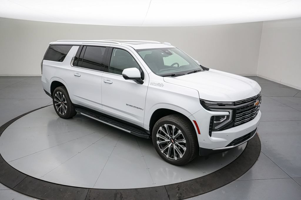 Used 2026 Chevrolet Suburban High Country w/ Sun And Tow Package AWD/4WD image 2