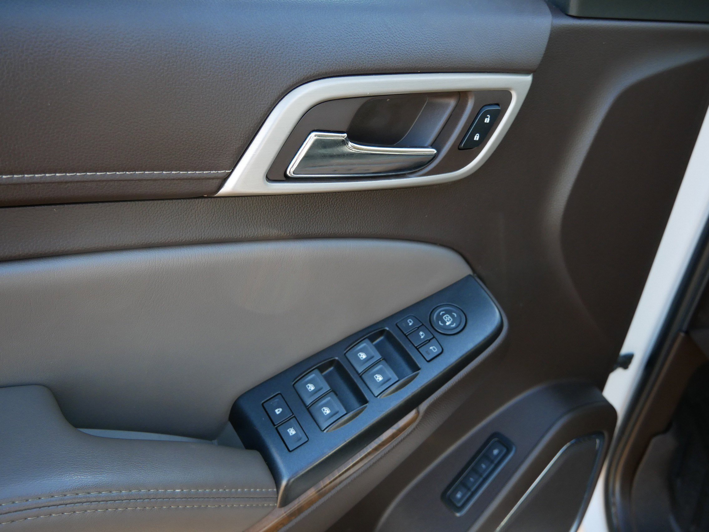 Used 2019 GMC Yukon XL Denali w/ Denali Ultimate Package AWD/4WD image 21