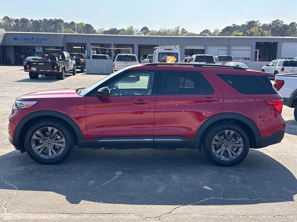Certified 2024 Ford Explorer XLT w/ Equipment Group 202A image 2