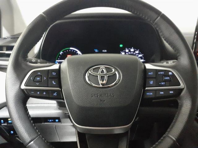 Used 2021 Toyota Sienna XLE image 8