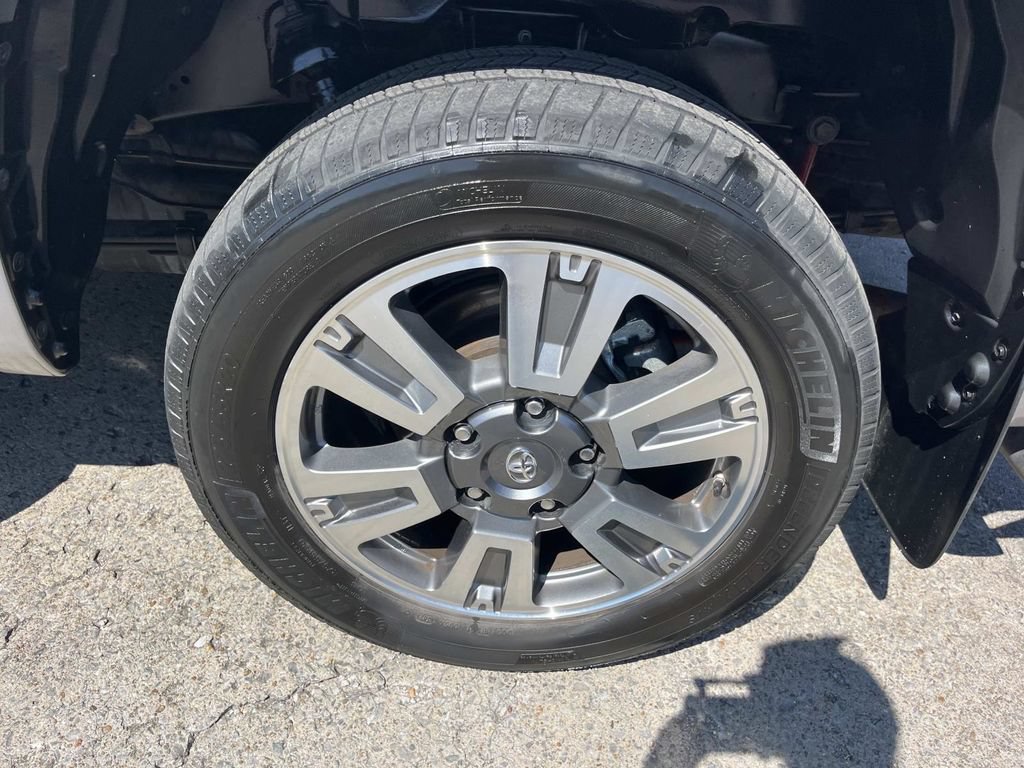 Used 2018 Toyota Tundra Platinum AWD/4WD image 14