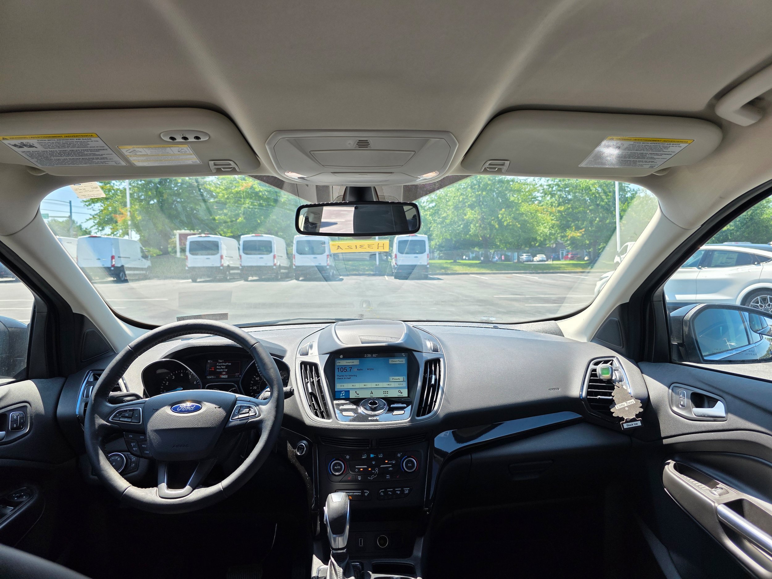 Certified 2019 Ford Escape Titanium AWD/4WD image 11