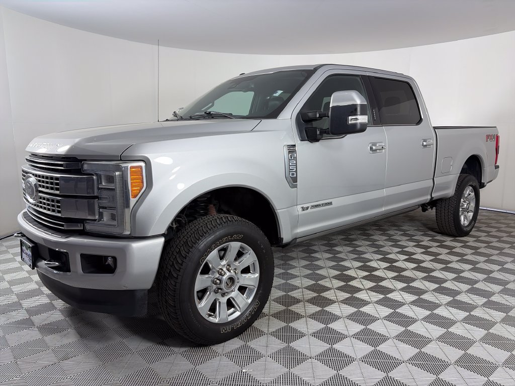Certified 2017 Ford F250 Platinum w/ Platinum Ultimate Package AWD/4WD image 3