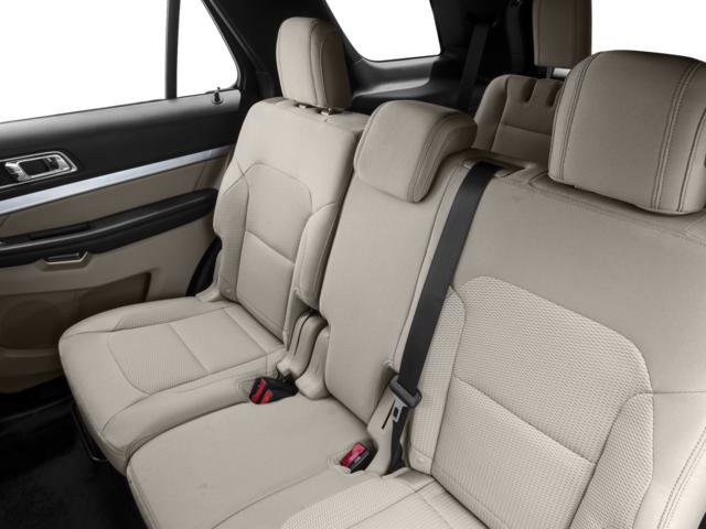 Certified 2017 Ford Explorer XLT w/ Equipment Group 202A image 9