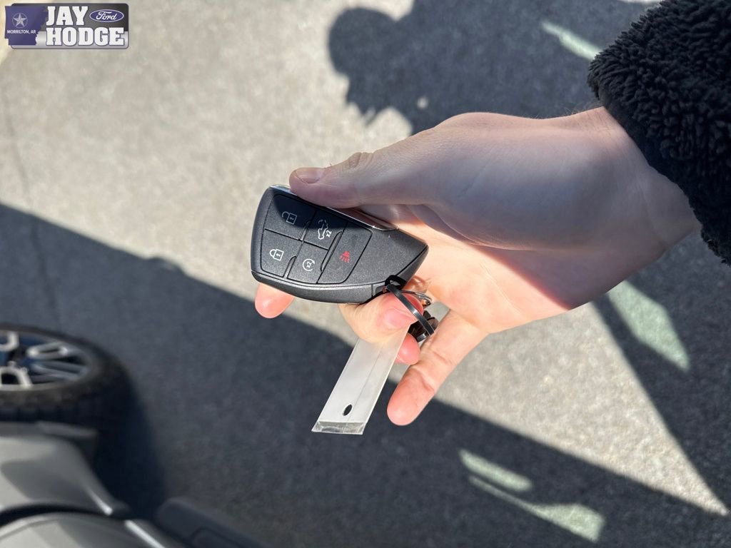 Used 2025 GMC Sierra 1500 AT4 w/ AT4 Premium Package image 33