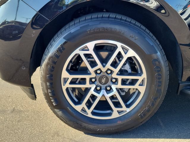 Certified 2025 Ford Expedition Active RWD image 24