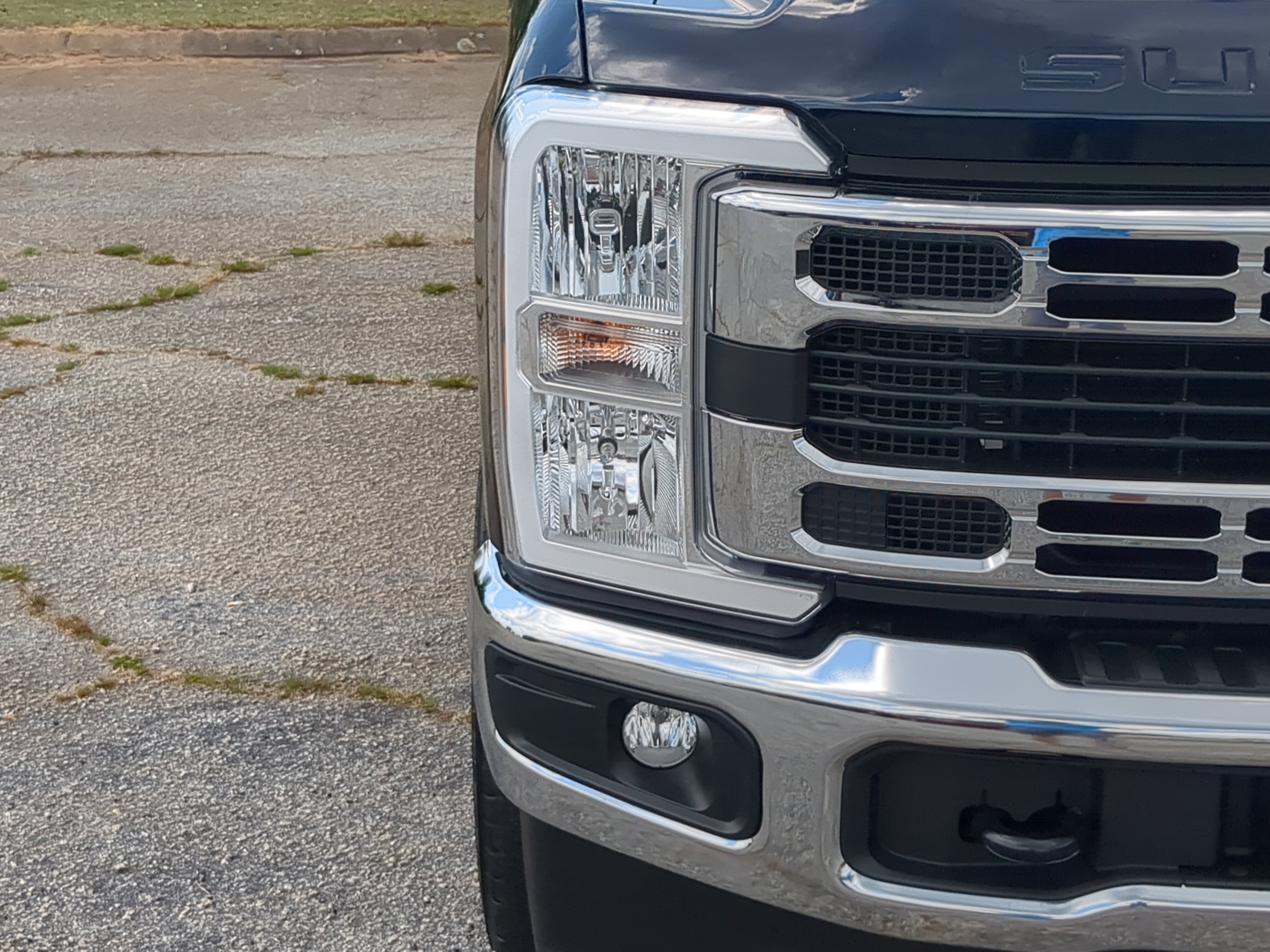 Certified 2025 Ford F250 XLT AWD/4WD image 8