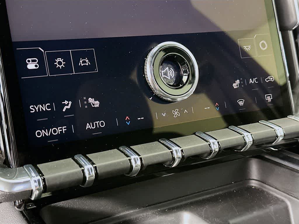 Used 2025 GMC Acadia Elevation FWD image 18