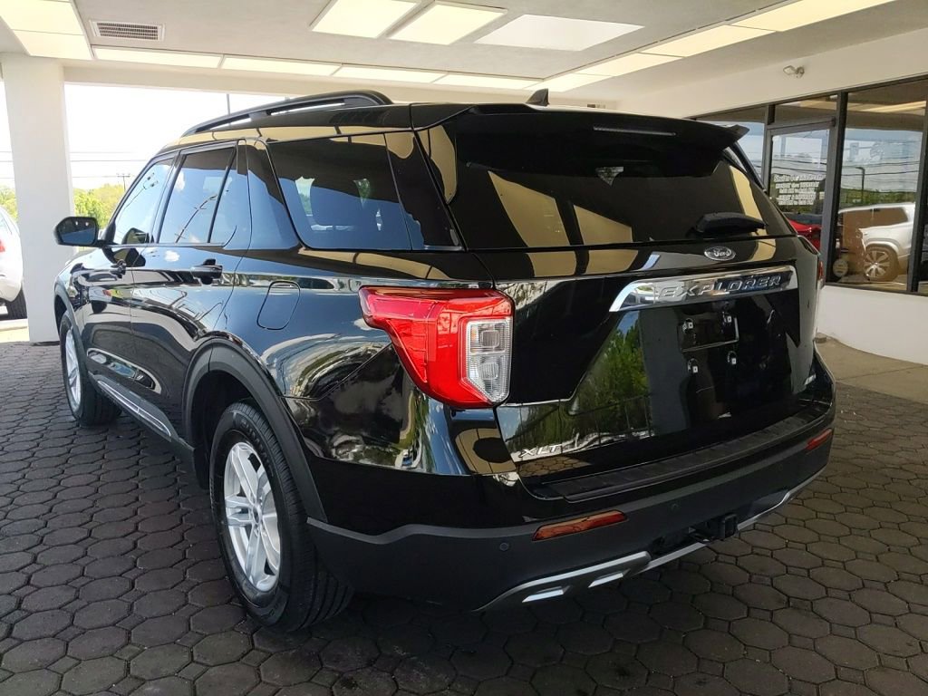 Certified 2023 Ford Explorer XLT w/ Equipment Group 202A AWD/4WD image 10