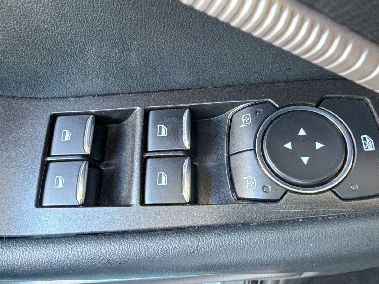 Certified 2025 Ford Explorer ST-Line w/ ST-Line Street Pack image 17