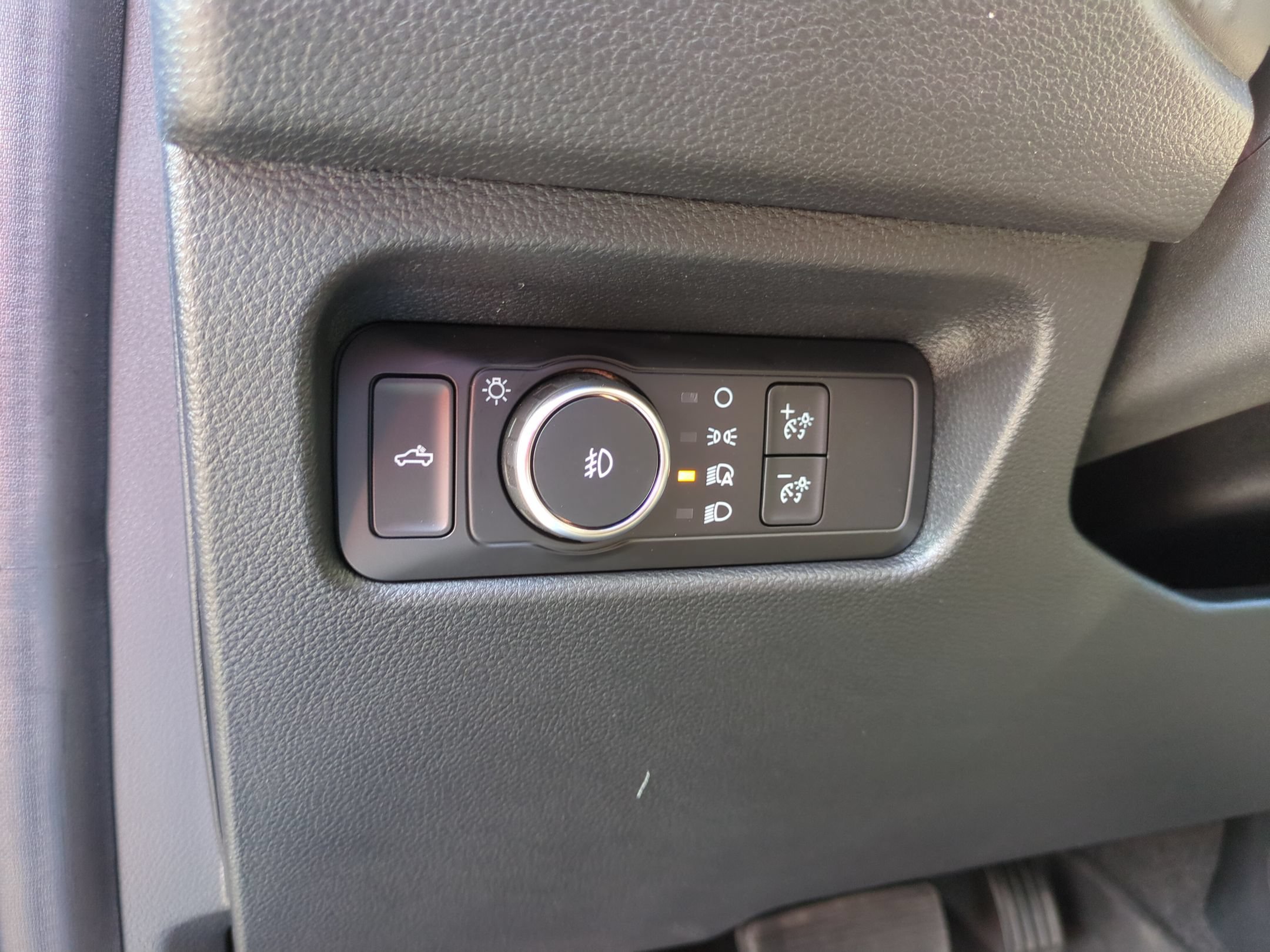 Certified 2024 Ford Ranger XLT w/ Technology Package AWD/4WD image 18