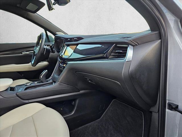 Used 2024 Cadillac XT6 Sport w/ Technology Package AWD/4WD image 17