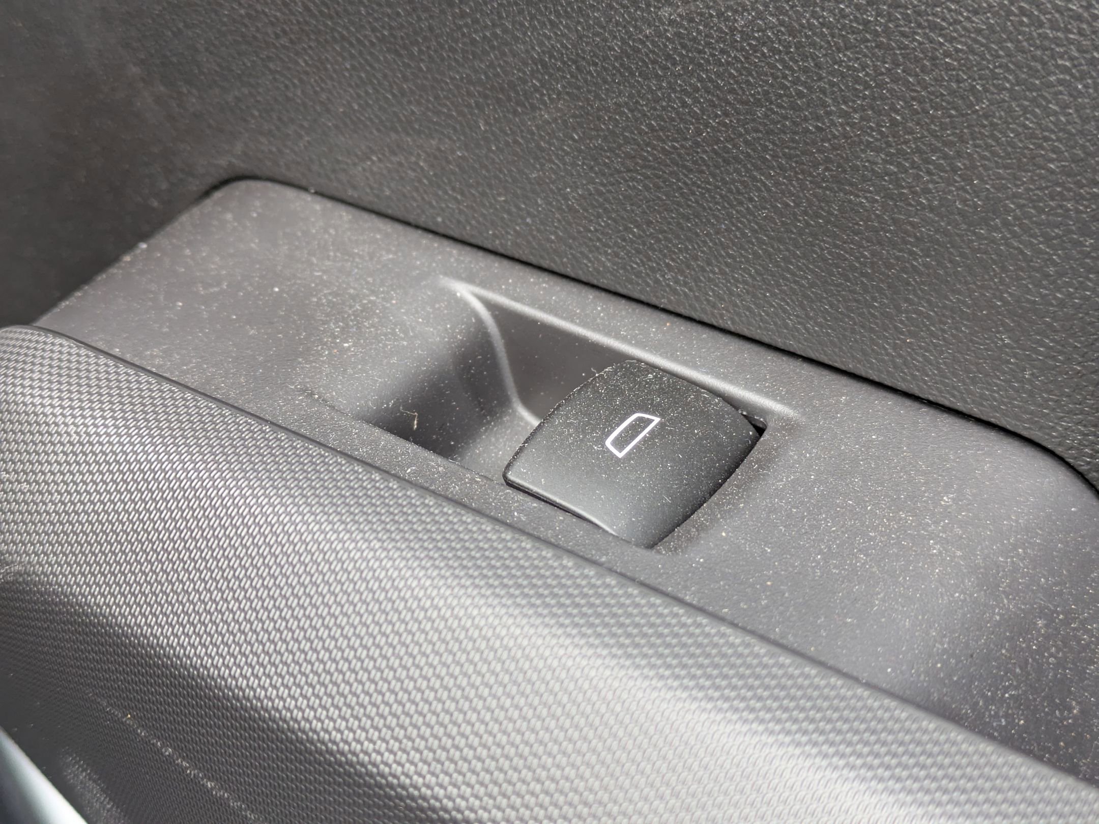 Used 2023 Chevrolet Colorado LT image 32