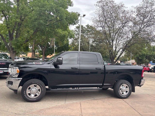 Used 2024 RAM 2500 Tradesman w/ Chrome Appearance Group AWD/4WD image 8