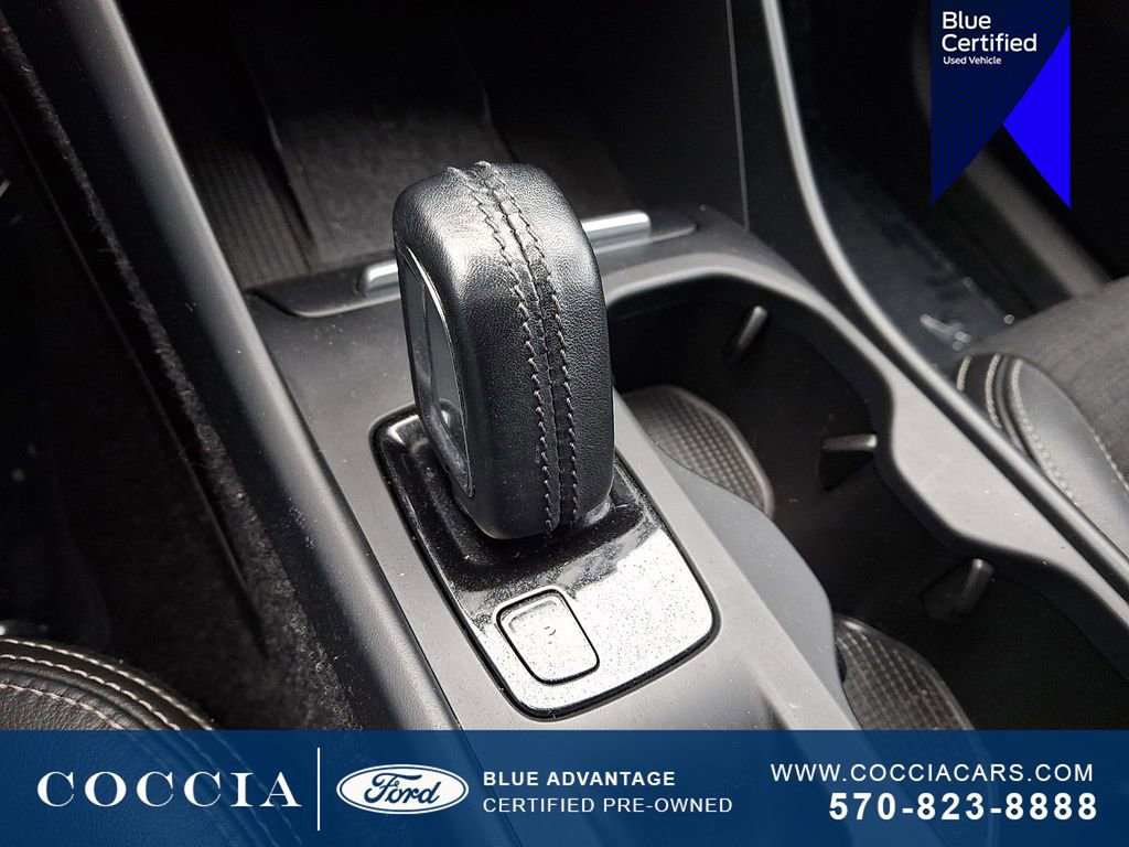 Used 2020 Volvo XC40 T5 Momentum w/ Protection Package Premier image 15