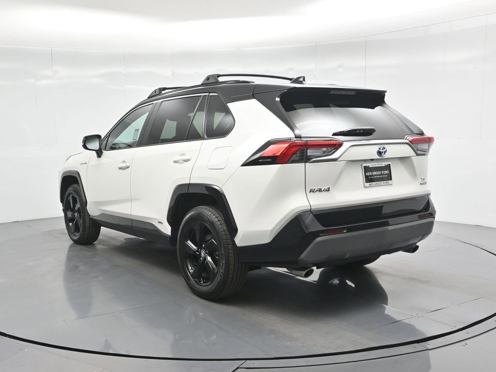 Used 2020 Toyota RAV4 XSE image 18