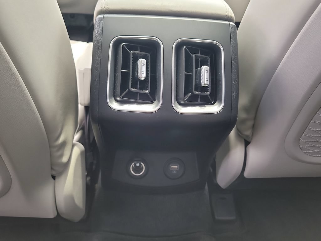 Used 2022 Kia Sorento EX w/ Panoramic Sunroof Package FWD image 14