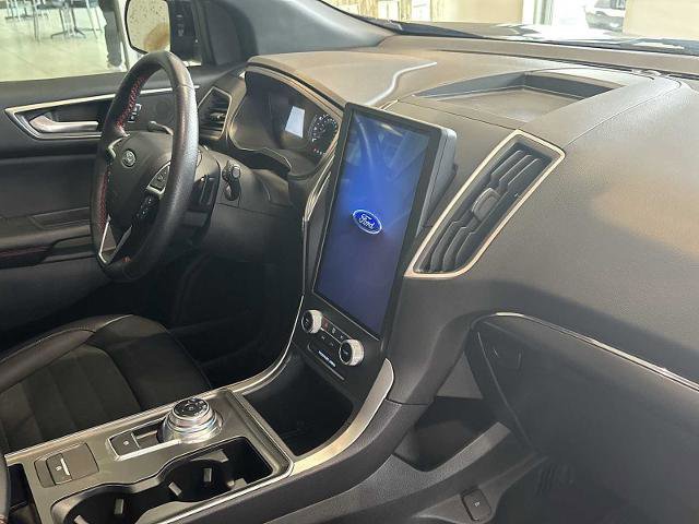 Certified 2022 Ford Edge ST-Line w/ Class II Trailer Tow Package image 33