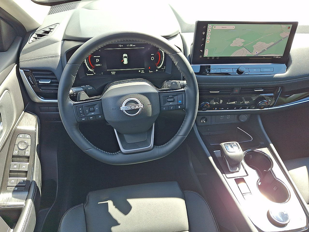 Used 2025 Nissan Rogue SL AWD/4WD image 21