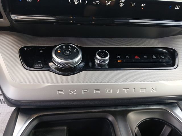 Certified 2025 Ford Expedition Active AWD/4WD image 20