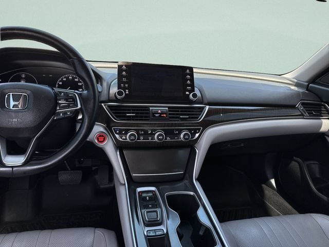 Used 2018 Honda Accord Touring image 22