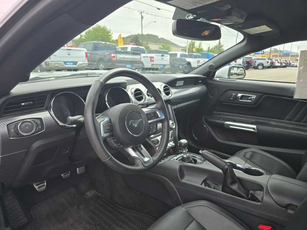 Certified 2017 Ford Mustang GT Premium w/ GT Performance Package RWD image 9