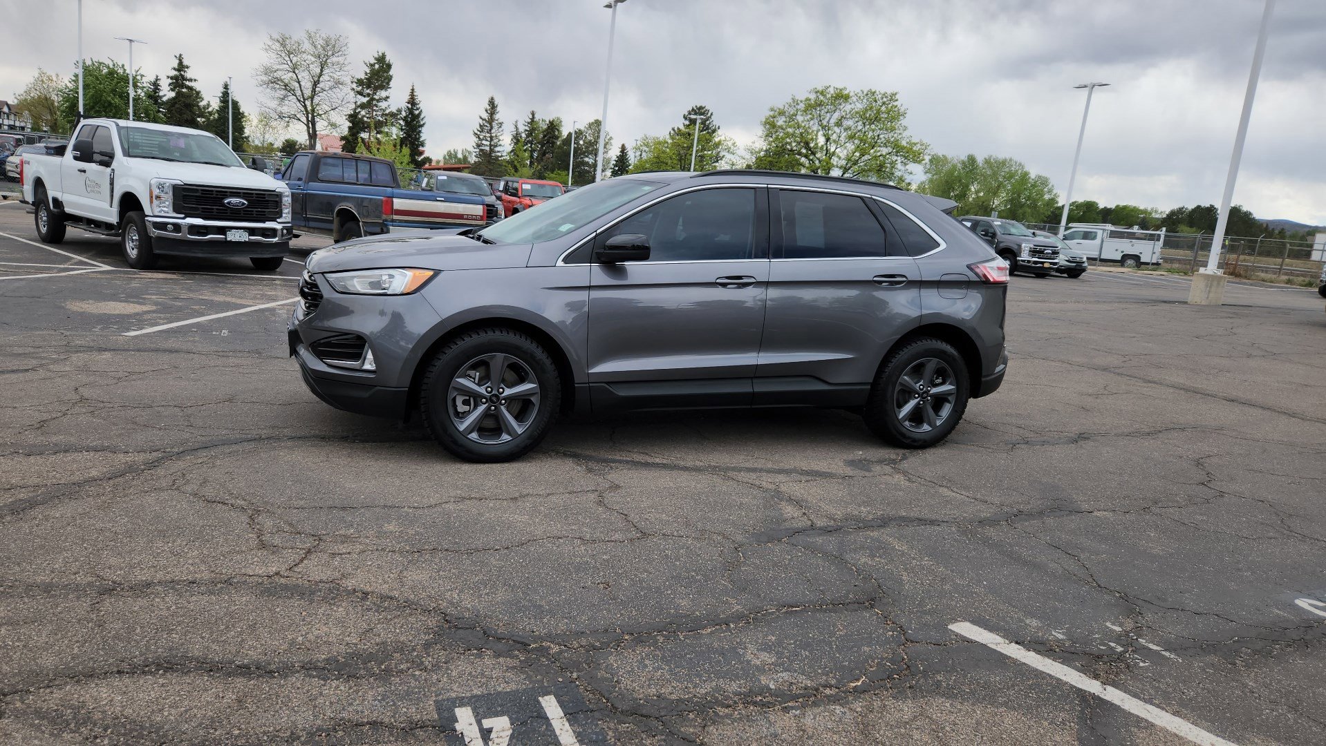 Certified 2022 Ford Edge SEL w/ Sport Appearance Package AWD/4WD image 6