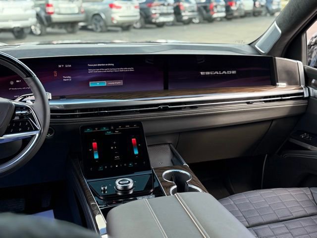 Used 2026 Cadillac Escalade Platinum Sport w/ LPO, Floor Liner Package image 42