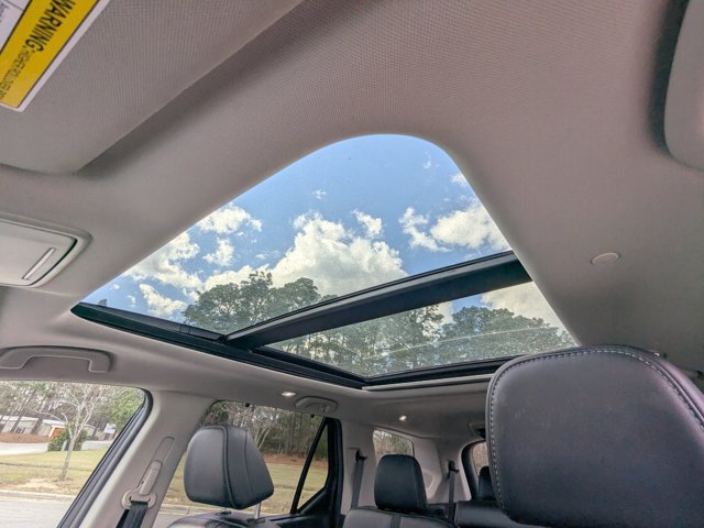 Used 2024 Honda Pilot Touring image 29