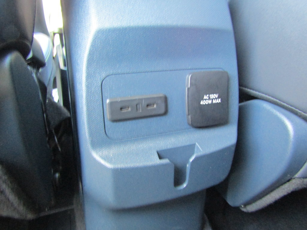 Certified 2025 Ford Maverick Lobo AWD/4WD image 22