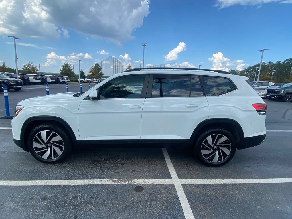 Used 2024 Volkswagen Atlas SE FWD image 4