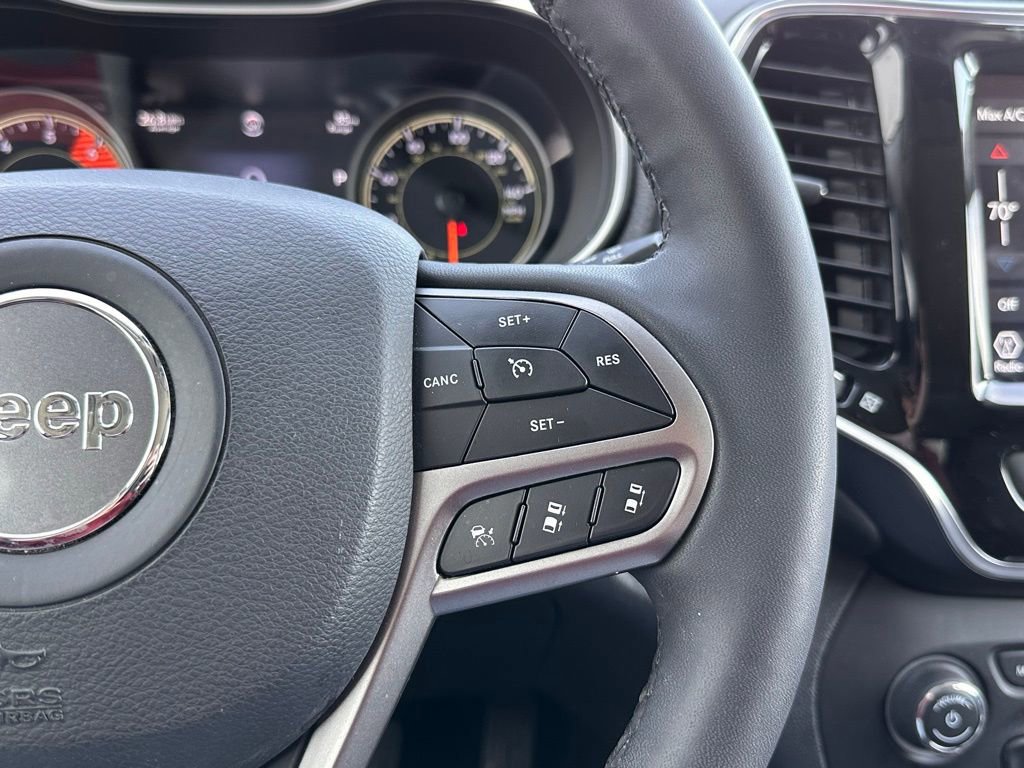 Used 2022 Jeep Cherokee Limited w/ Mopar Interior Package image 28