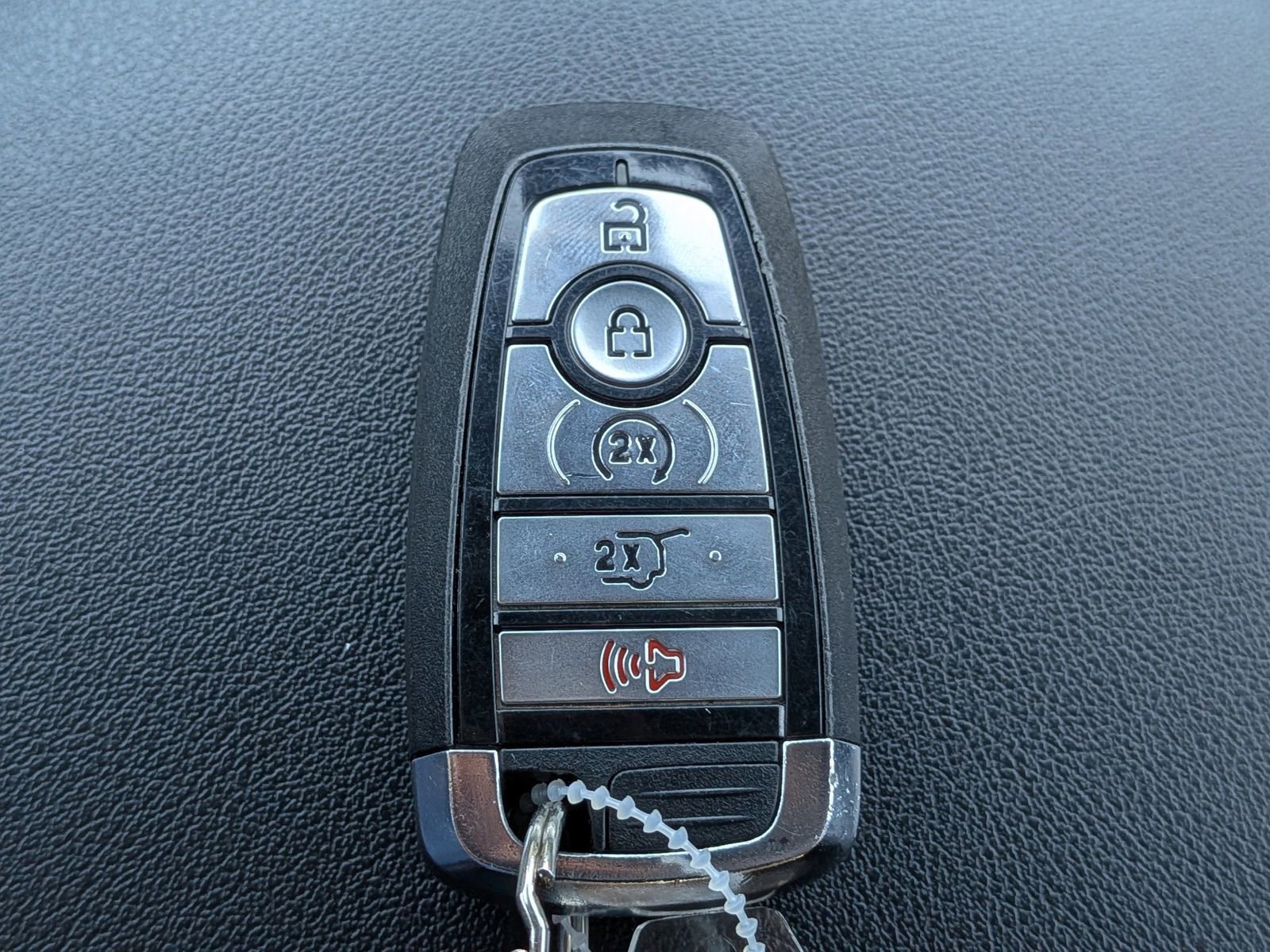 Certified 2024 Ford Edge ST-Line image 33