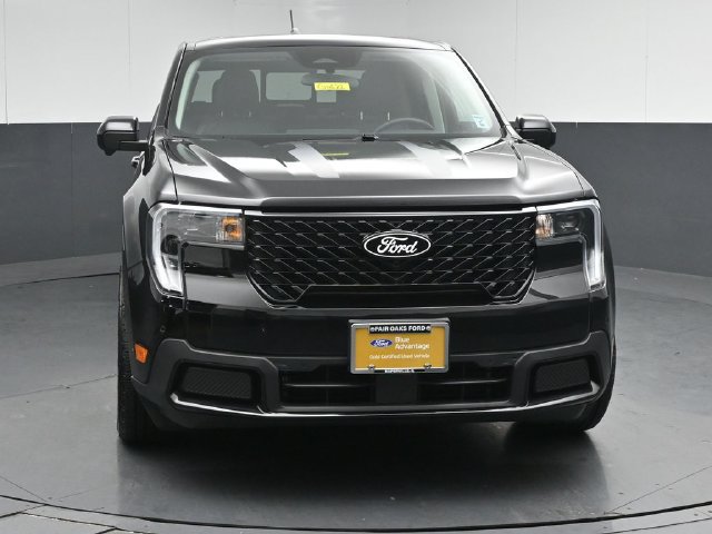 Certified 2025 Ford Maverick Lariat w/ Black Appearance Package AWD/4WD image 2