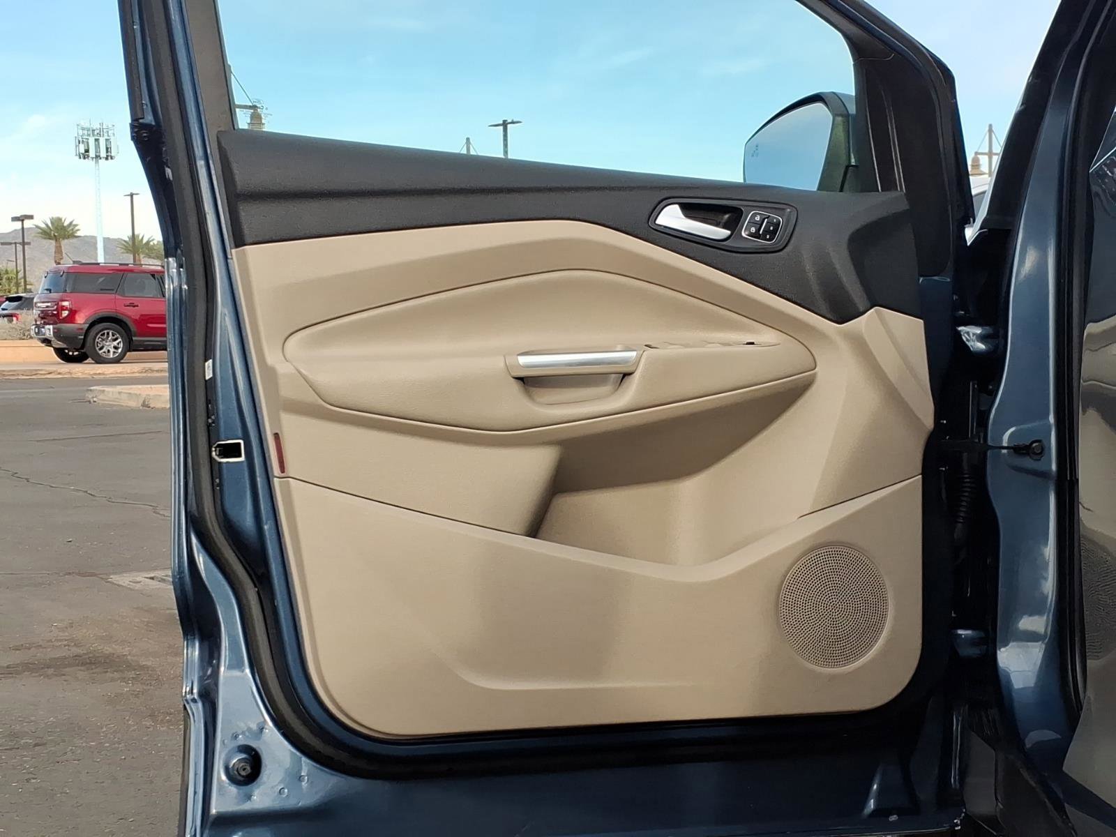 Certified 2018 Ford Escape Titanium w/ Ford Safe & Smart Package image 20