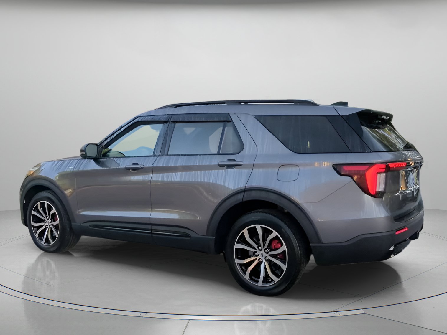 Certified 2026 Ford Explorer ST-Line w/ ST-Line Street Pack RWD image 19
