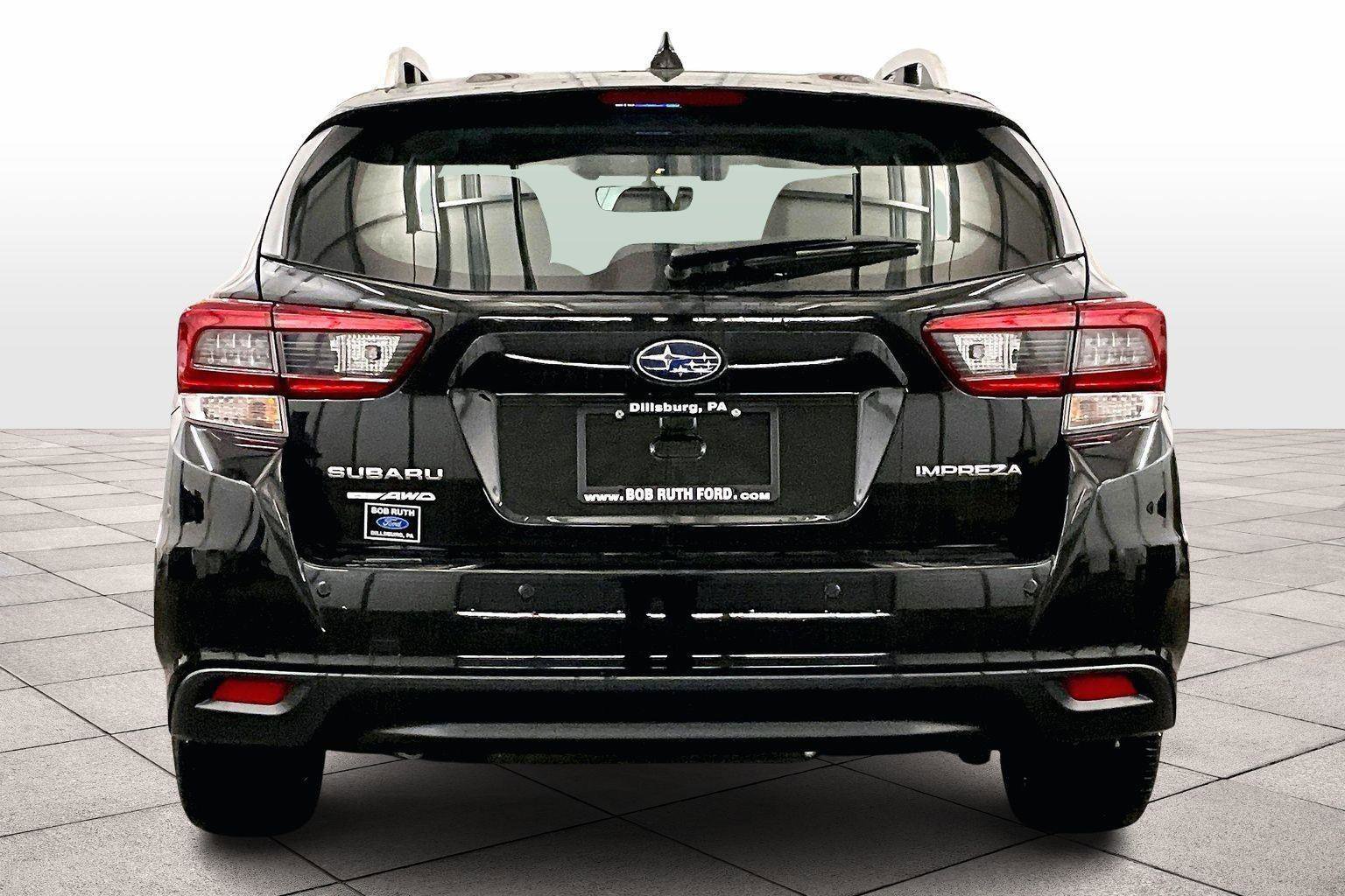 Used 2022 Subaru Impreza 2.0i Limited image 2