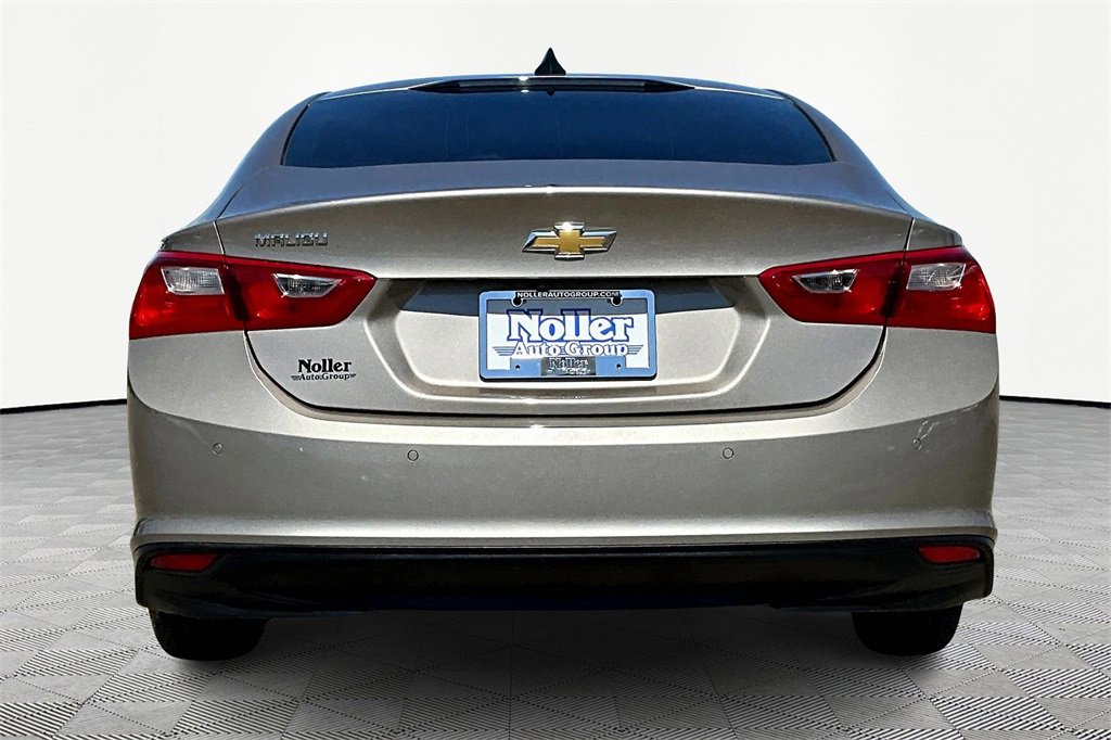 Used 2022 Chevrolet Malibu LS w/ Driver Confidence Package II image 4