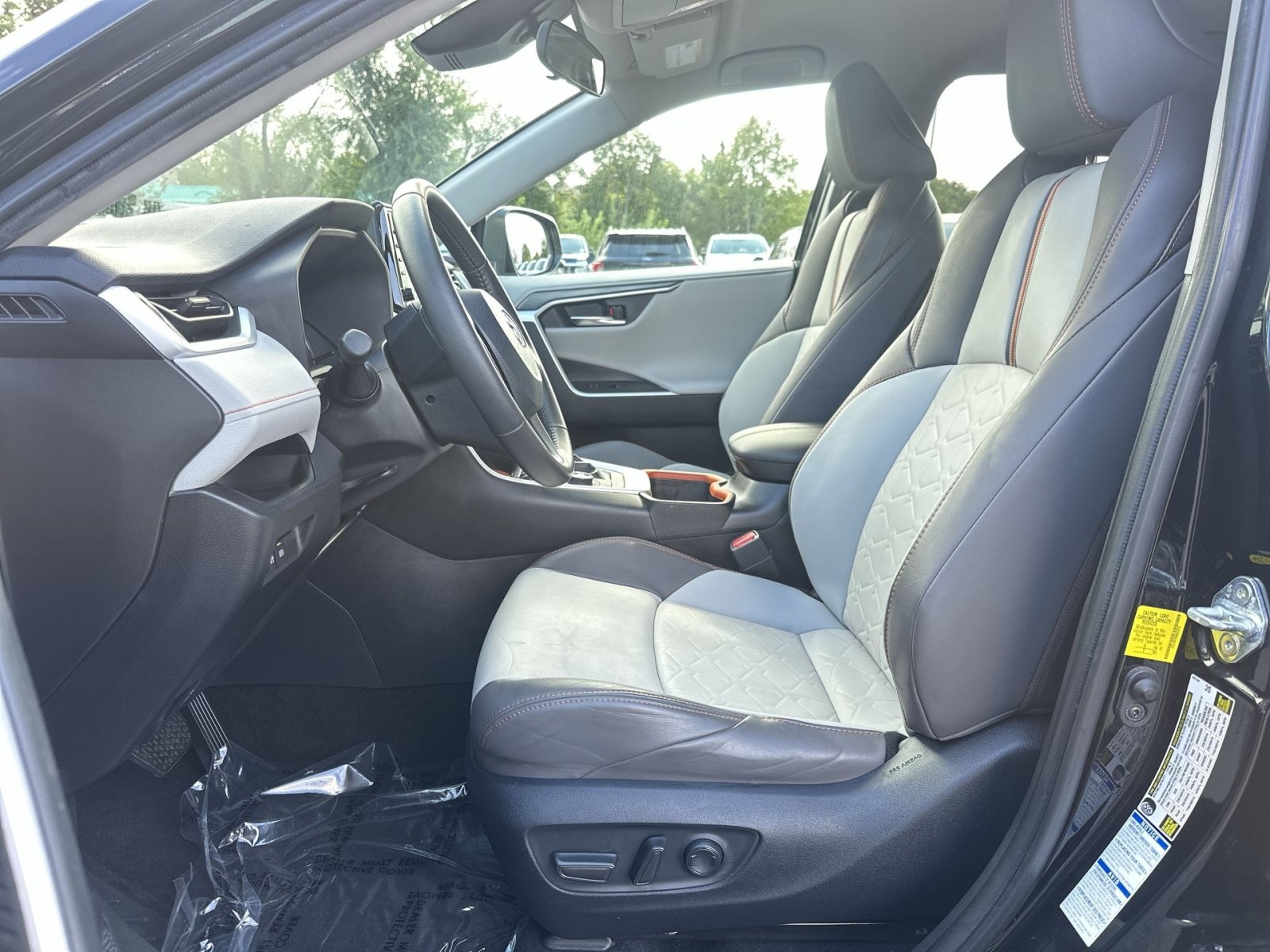 Used 2022 Toyota RAV4 Adventure AWD/4WD image 14