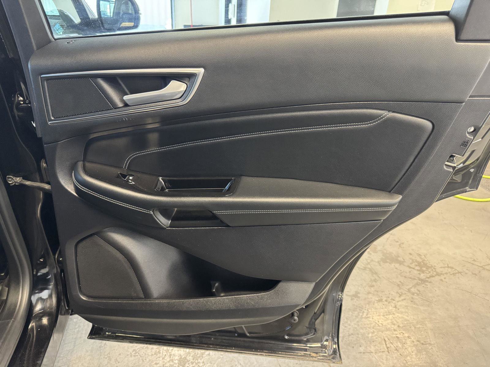 Certified 2017 Ford Edge Titanium w/ Equipment Group 301A image 29