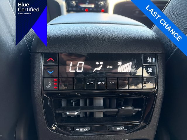 Used 2025 Jeep Grand Cherokee L Limited AWD/4WD image 26