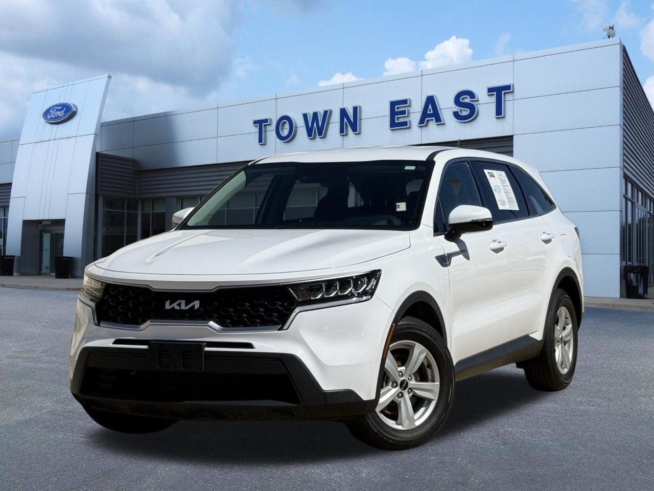Used 2023 Kia Sorento LX
