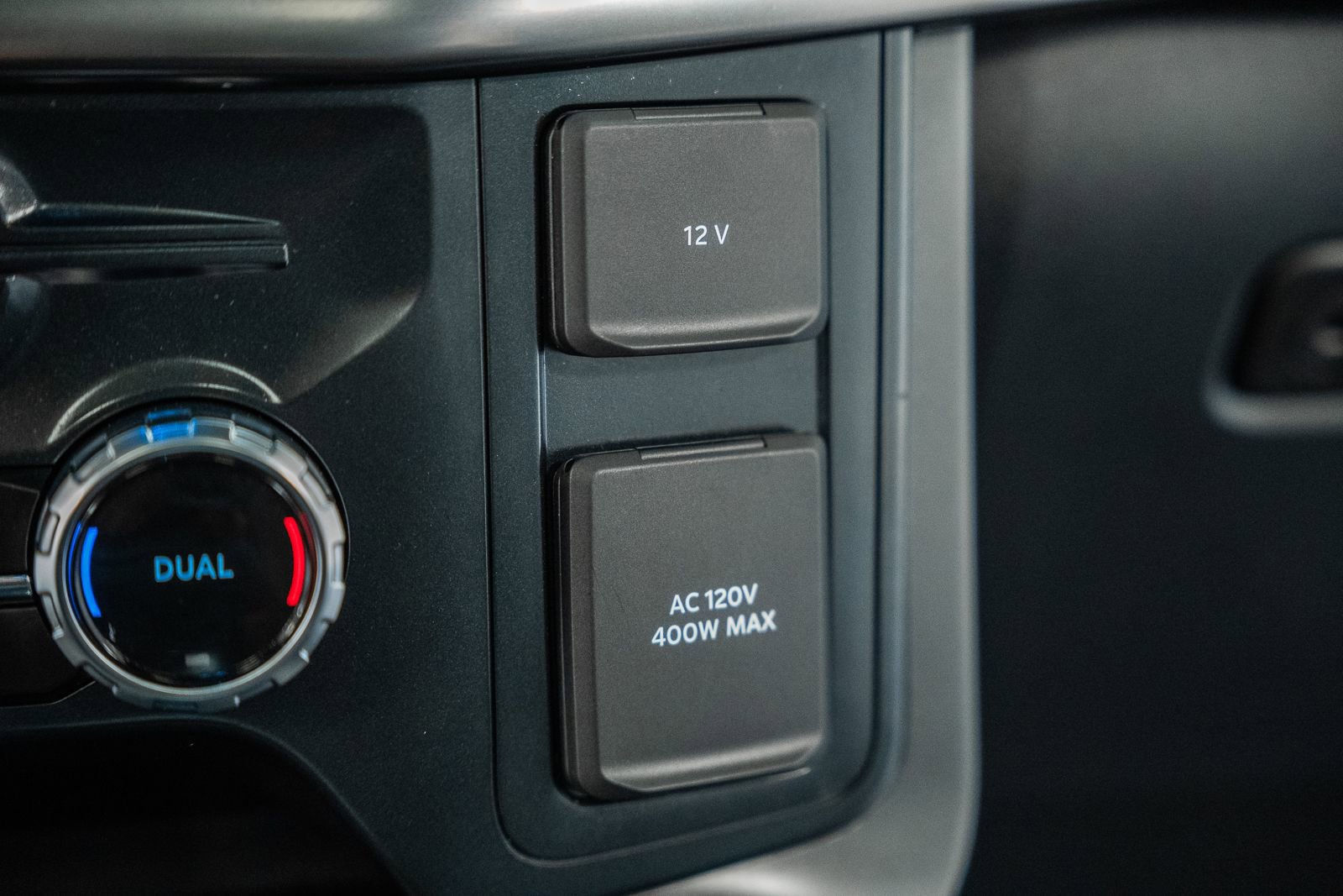 Certified 2024 Ford F150 Lariat image 31