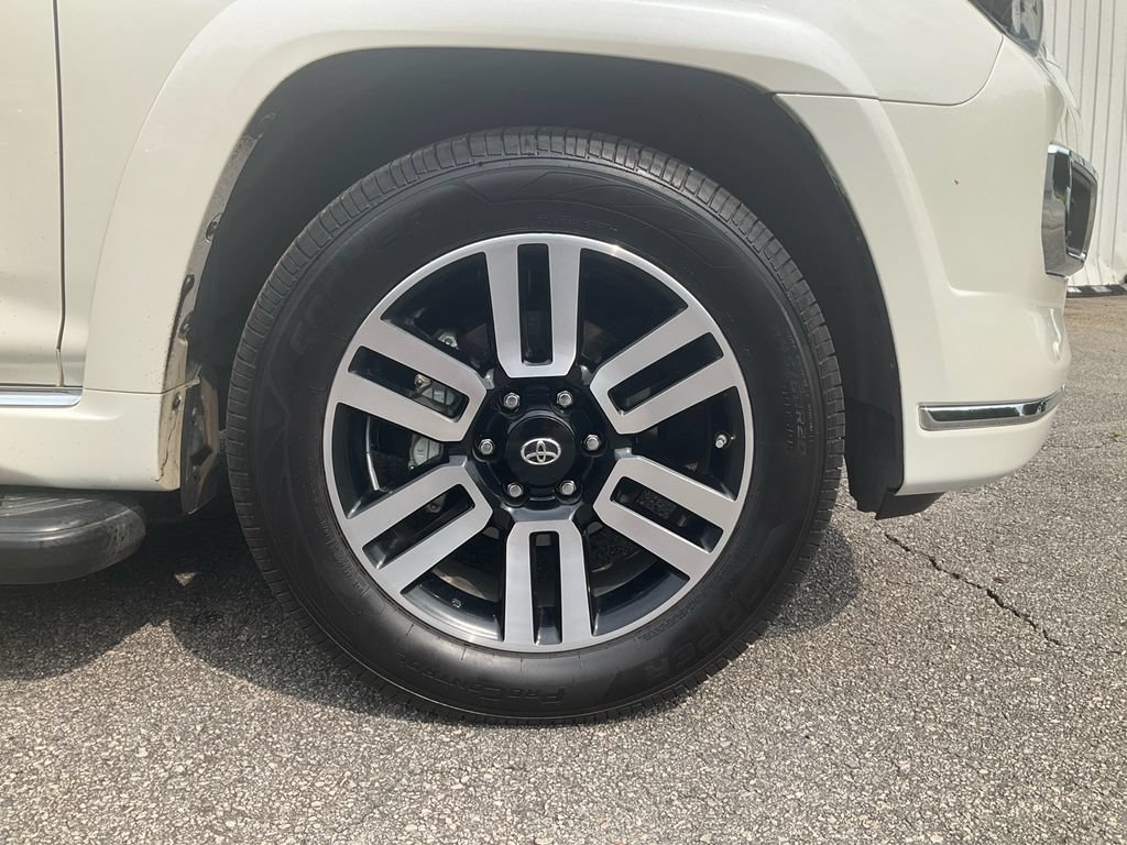 Used 2020 Toyota 4Runner Limited RWD image 10