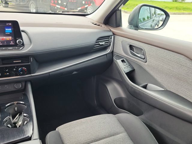 Used 2021 Nissan Rogue S FWD image 18