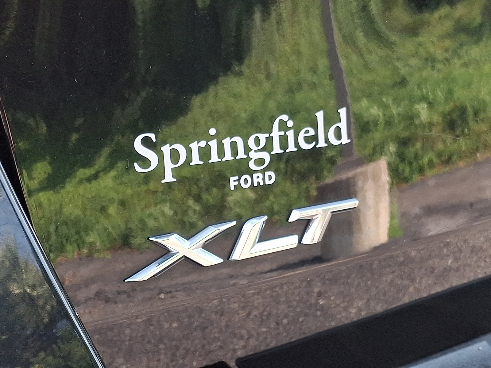 Certified 2024 Ford Explorer XLT w/ Equipment Group 202A AWD/4WD image 34