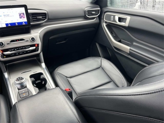 Certified 2023 Ford Explorer XLT w/ Equipment Group 202A image 15